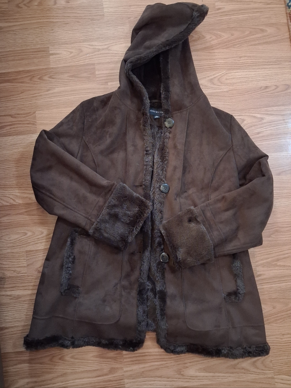 JONES NEW YORK faux suede & fur coat.  Womens. Size: Large.  Chocolate Brown